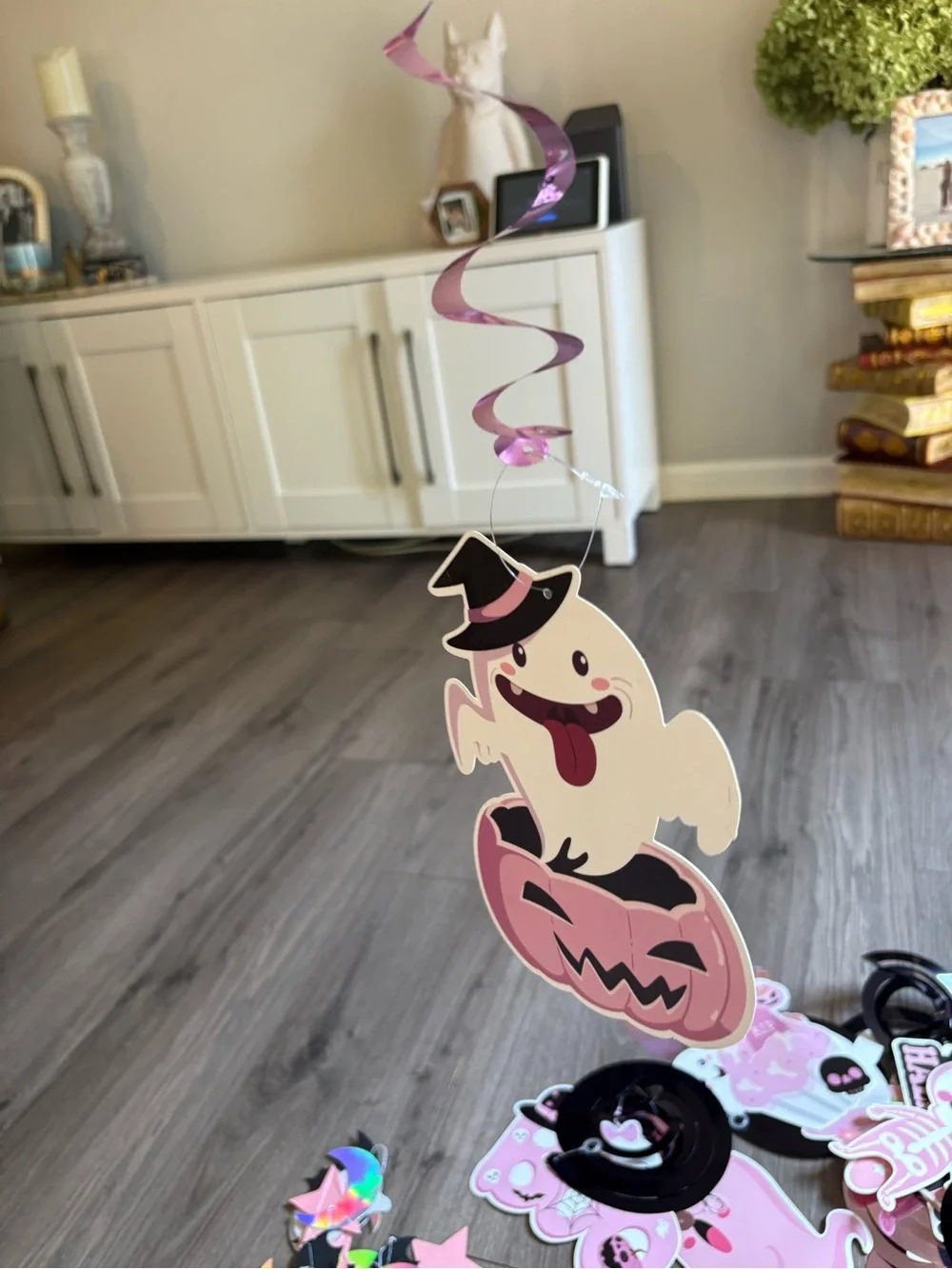 Bundle of pink Halloween Decor